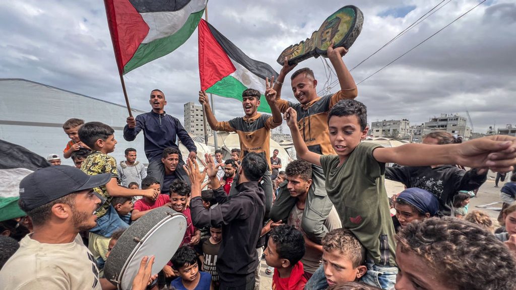 حماس: خلع سلاح تنها با تشکیل کشور مستقل فلسطینی ممکن است